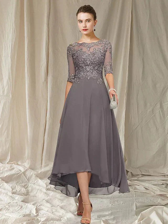 Janne - elegant i en chic klänning