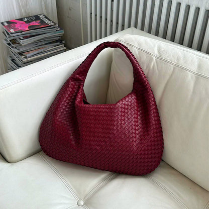 Aranka vävd rymlig designer axelremsväska årets must-have