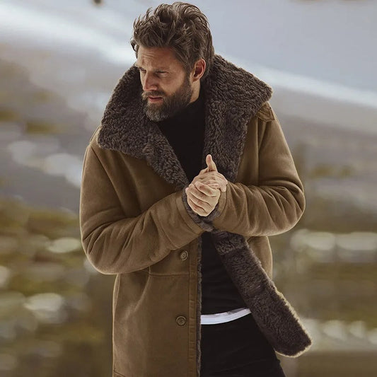 Sebastian - Lyxig vinterkappa med shearlingfoder och knappstängning